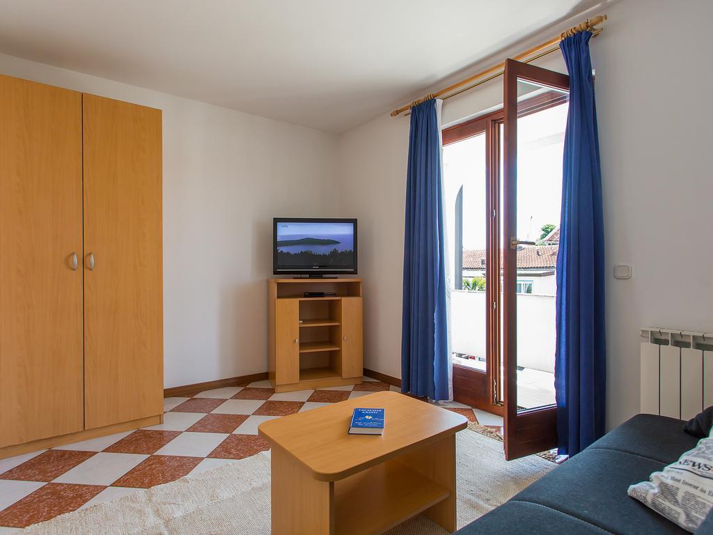 Apartments Ava Poreč Exteriör bild