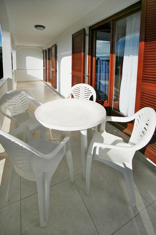 Apartments Ava Poreč Exteriör bild
