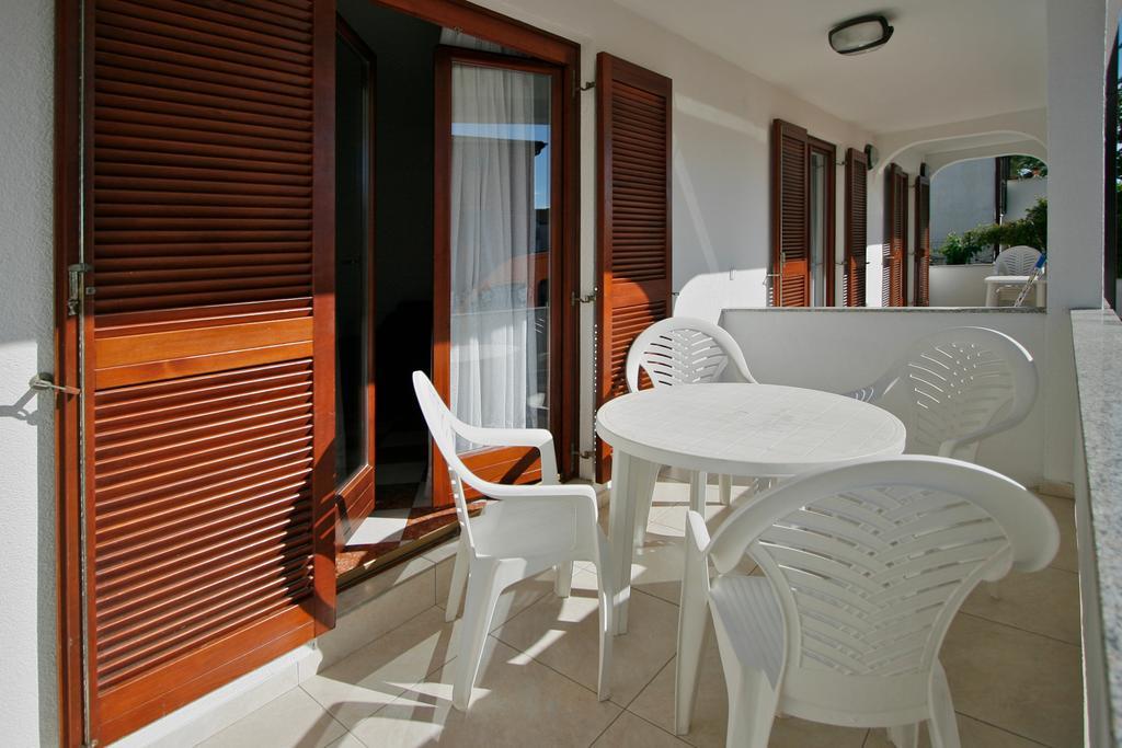 Apartments Ava Poreč Exteriör bild