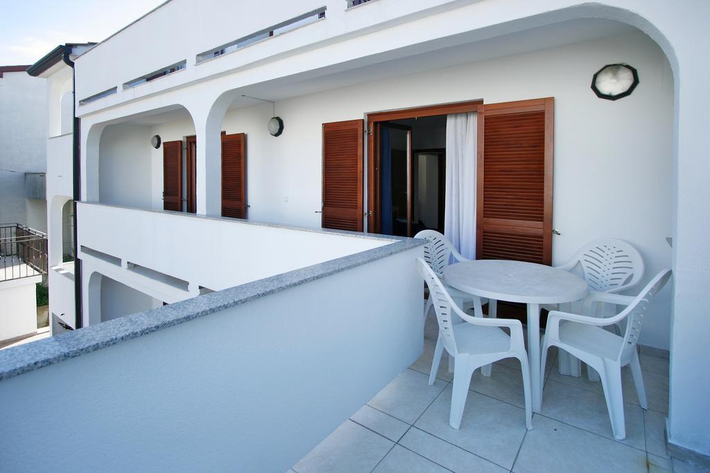 Apartments Ava Poreč Exteriör bild