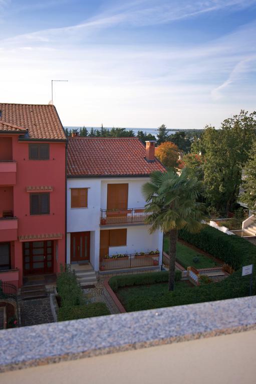 Apartments Ava Poreč Exteriör bild